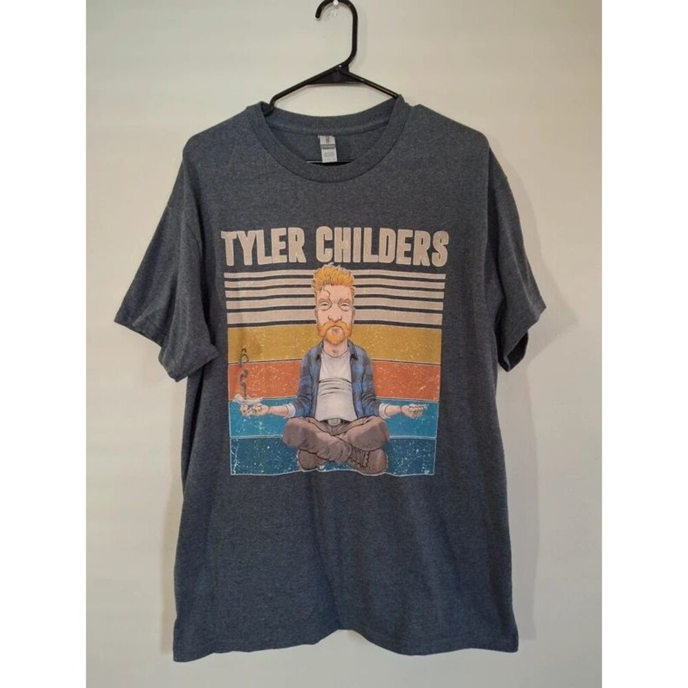 Tyler Childers tee size large